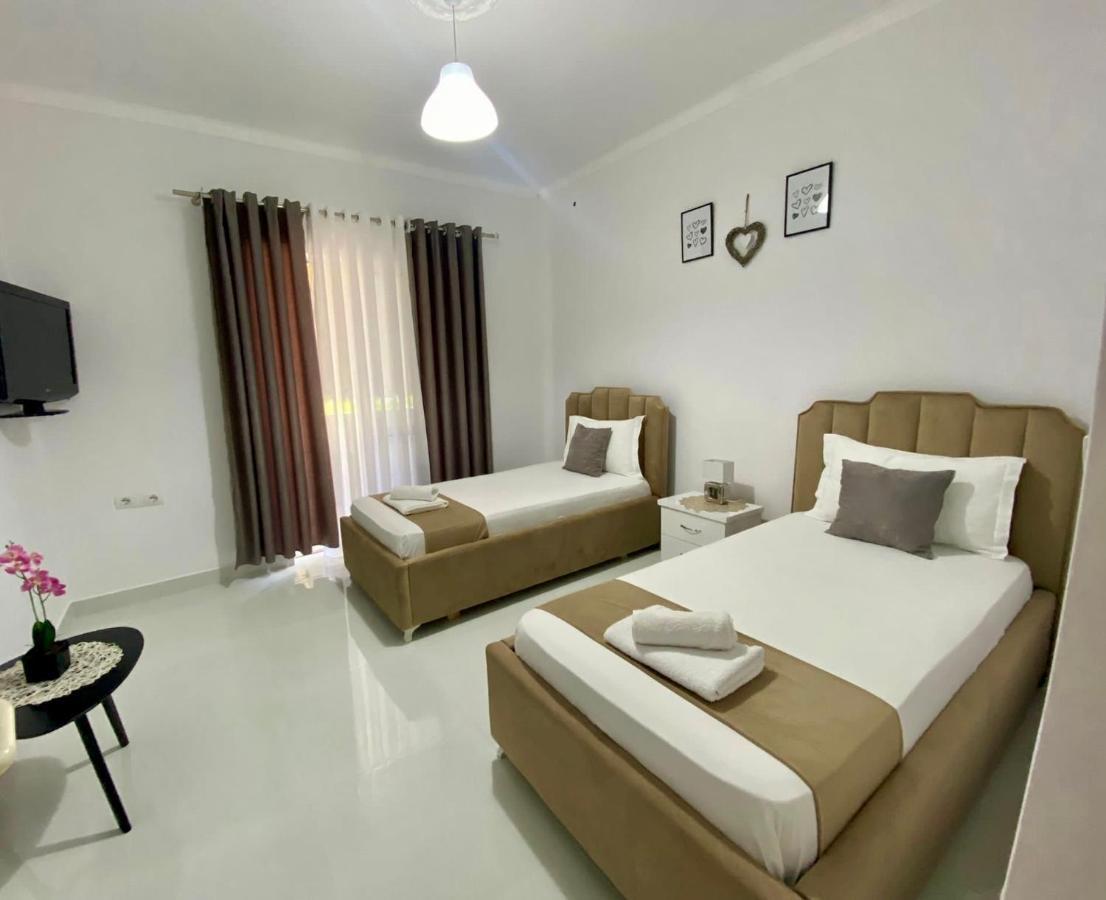 Ona Apartament Sarande Exterior photo